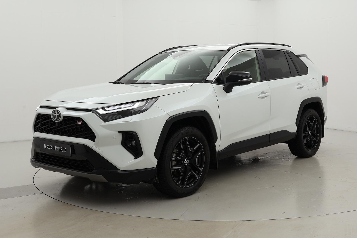 Toyota RAV4 - 2.5 Hybrid AWD GR SPORT | JBL | 360 camera - AutoWereld.nl