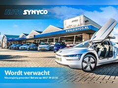 Volkswagen Tiguan - 2.0 TDi Automaat Highline I Org. Trehkaak I Virtual Cockpit I Camera I 18 inch. LMV