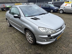 Peugeot 206 CC - 1.6-16V Dak defect APK 11-2025