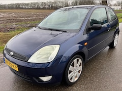 Ford Fiesta - 1.3 Futura APK/Airco/Elektr ramen/Lichtmetaal