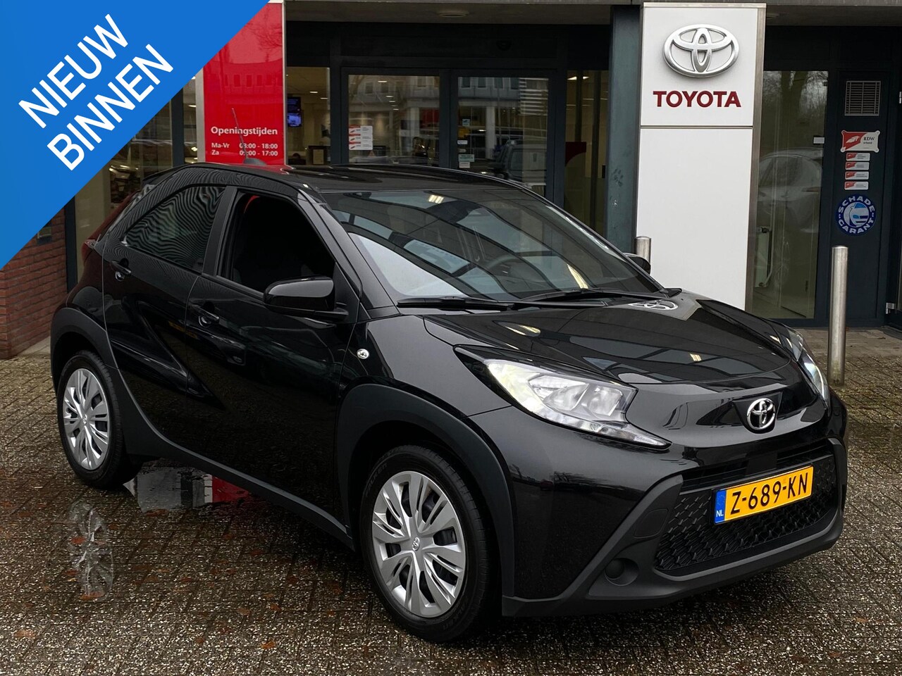 Toyota Aygo X - 1.0 VVT-i MT play 1.0 VVT-i MT Play - AutoWereld.nl