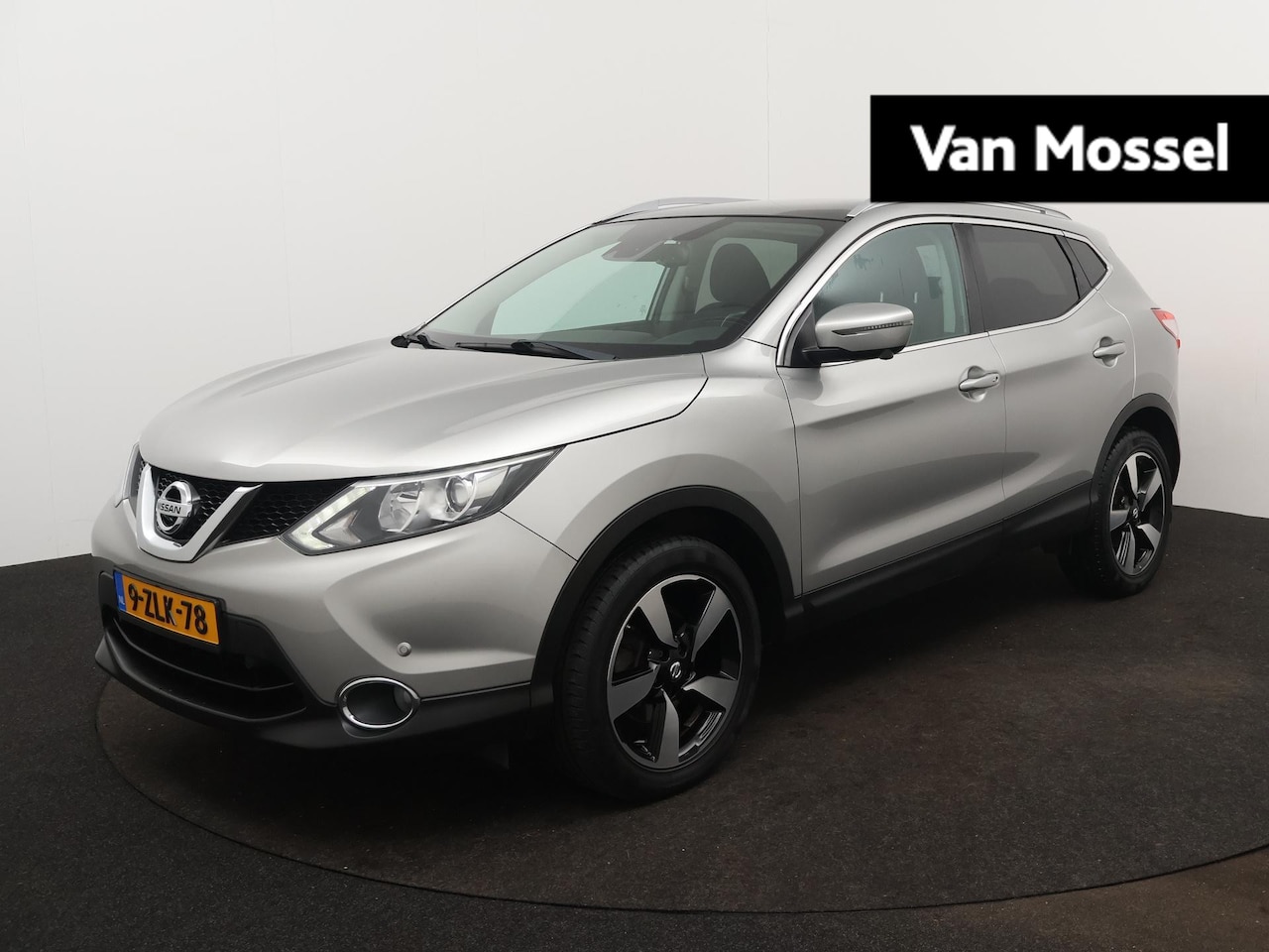 Nissan Qashqai - 1.6 Connect Edition 163pk | Navigatie | Trekhaak | Panoramadak | 1e Eigenaar | Dealeronder - AutoWereld.nl