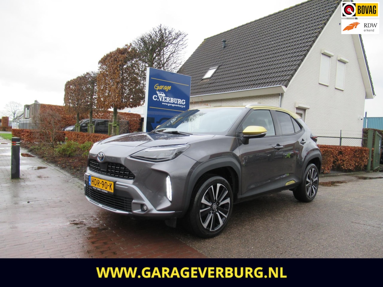 Toyota Yaris Cross - 1.5 Hybrid Launch Edition AWD Bi-Tone (Carplay/navigatie,AdaptiveCruise,Camera,Stoel+stuur - AutoWereld.nl