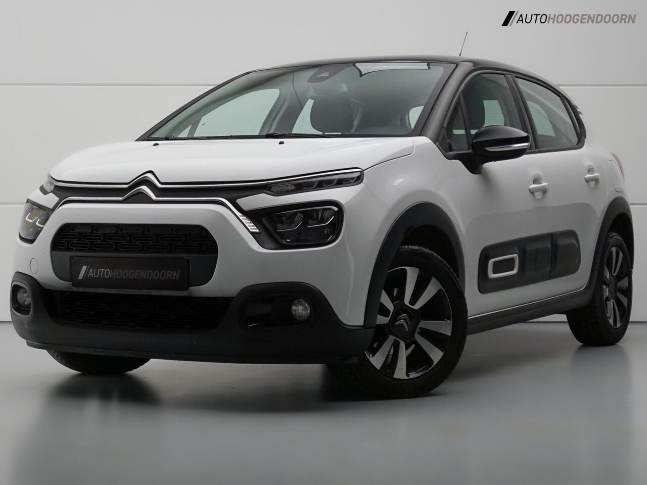 Citroën C3 - 1.2 PureTech Shine (APPLE CARPLAY,AUTOMAAT,LED VERLICHTING,NAVIGATIE,CAMERA,CLIMATE,CRUISE - AutoWereld.nl