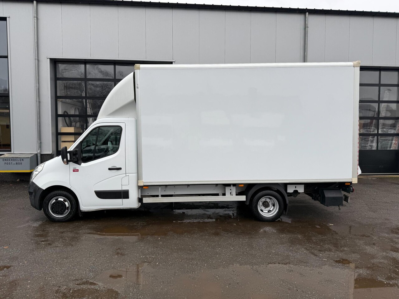 Renault Master - 2.3 dCi 163PK Bakwagen Laadklep Koffer Ladebordwand - AutoWereld.nl