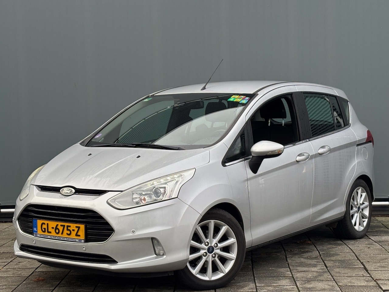 Ford B-Max - BWJ 2015 | 101PK Titanium | CLIMA | NAVI | PDC | CRUISE | CAMERA A | - AutoWereld.nl