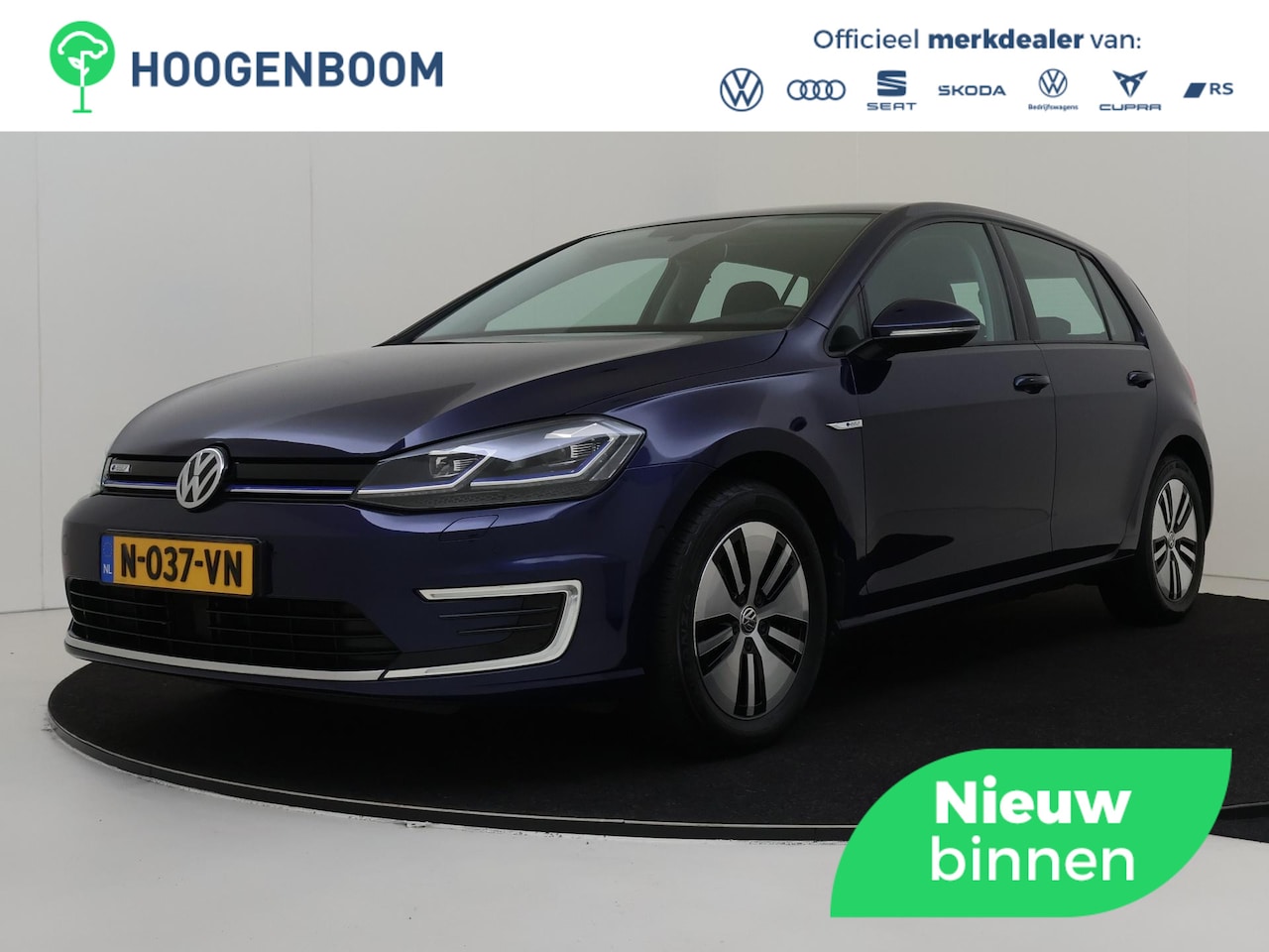 Volkswagen e-Golf - e-Golf | Warmtepomp | Dodehoek detectie | Keyless | Parkeerassistent | Stoelverwarming | D - AutoWereld.nl