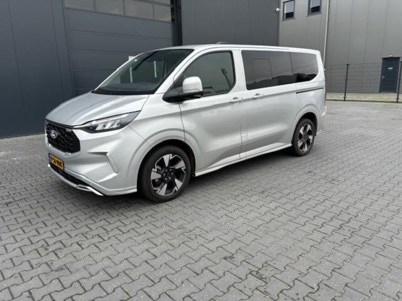 Ford Transit Custom - 320 2.0 TDCI L1H1 Sport Dubbel Cabine Automaat 170 Pk AWD BPM-VRIJ - AutoWereld.nl