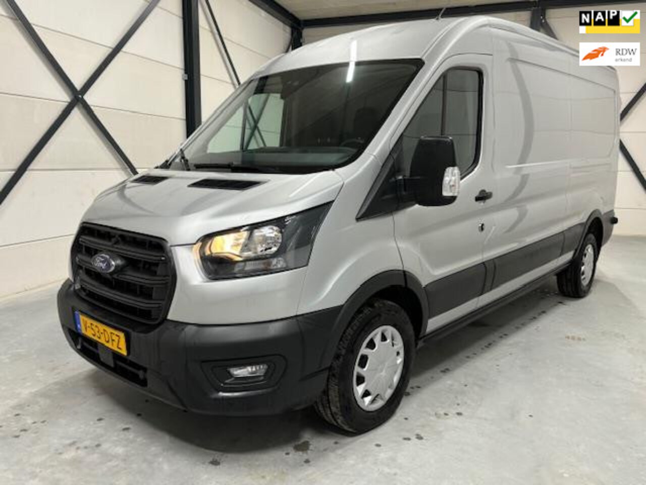 Ford Transit - 350 L3H2 gesloten bestelwagen 130 Pk FWD Automaat BPM-VRIJ Fabrieksgarantie tot 13-02-2026 - AutoWereld.nl