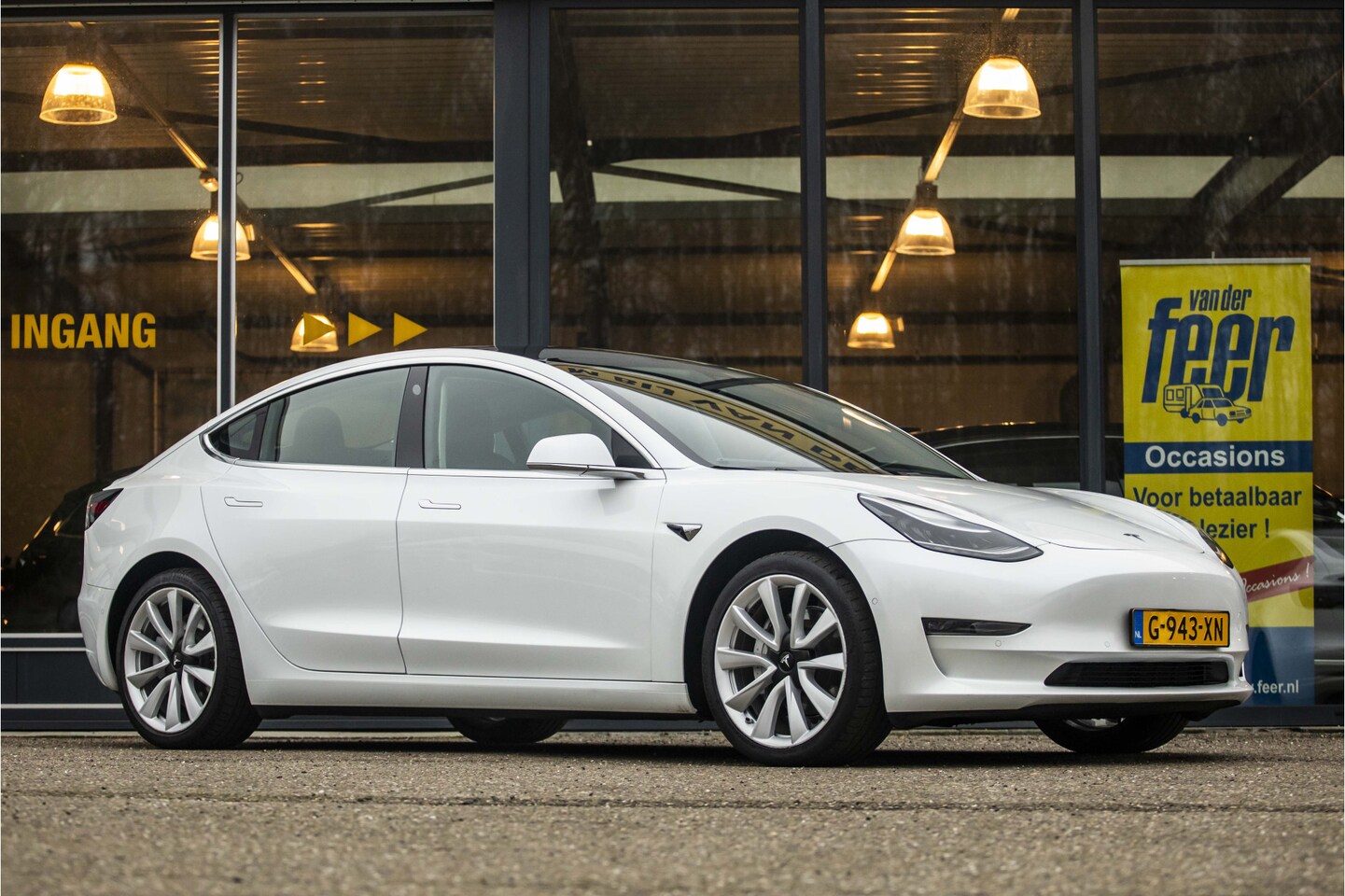 Tesla Model 3 - Long Range RWD Long Range AWD 75 kWh - AutoWereld.nl