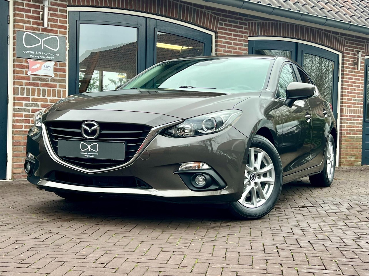 Mazda 3 - 2.0 TS+ | NAVIGATIE | CRUISE | STOELVERWARMING | AIRCO - AutoWereld.nl