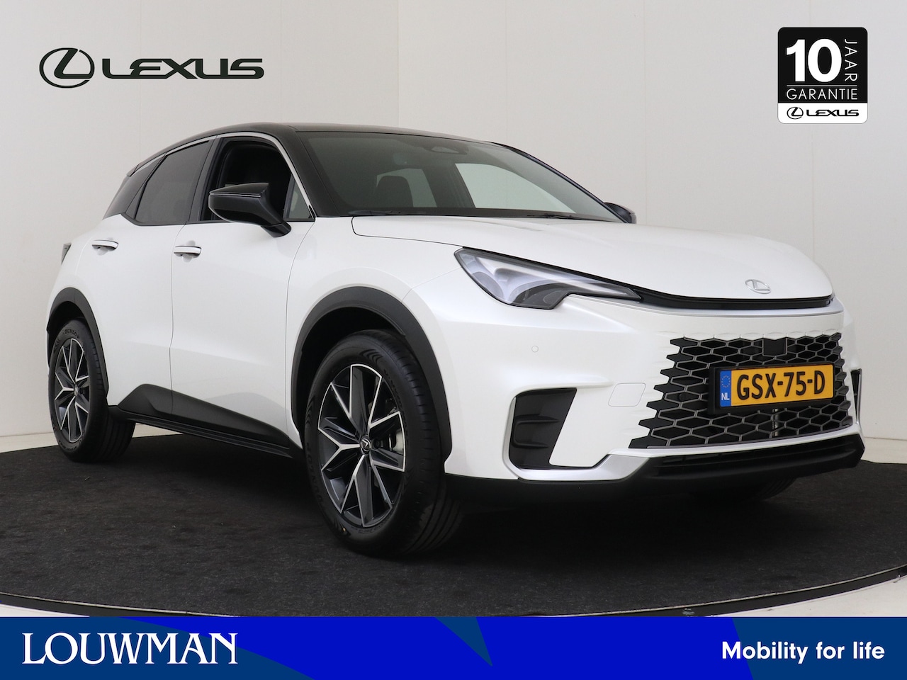 Lexus LBX - Emotion 2WD Limited | Lederen Bekleding | Stoelverwarming | Apple Carplay & Android Auto | - AutoWereld.nl