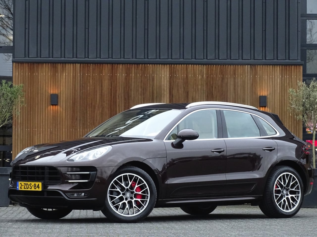 Porsche Macan - 3.6 Turbo 400PK / PDLS+ / Exclusive / Sport Chrono *NAP* - AutoWereld.nl