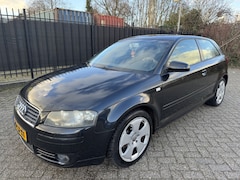 Audi A3 - 1.6 Ambition 3 Drs Clima/Cruise/LMV