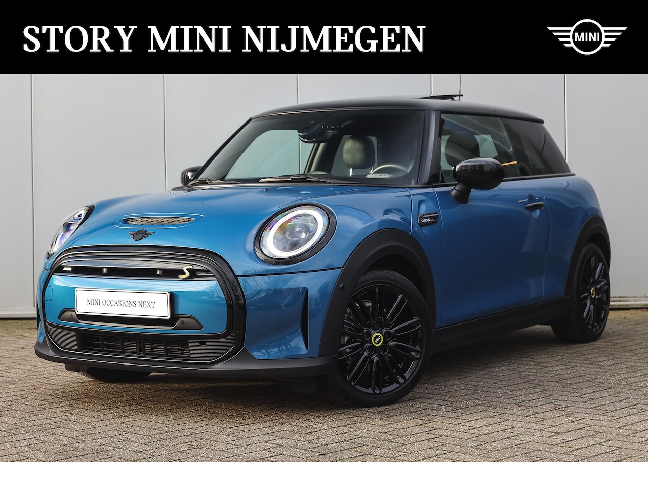 MINI Mini-Electric - Classic / Premium Plus Pakket / Panoramadak / Achteruitrijcamera / Comfort Access / Sports - AutoWereld.nl