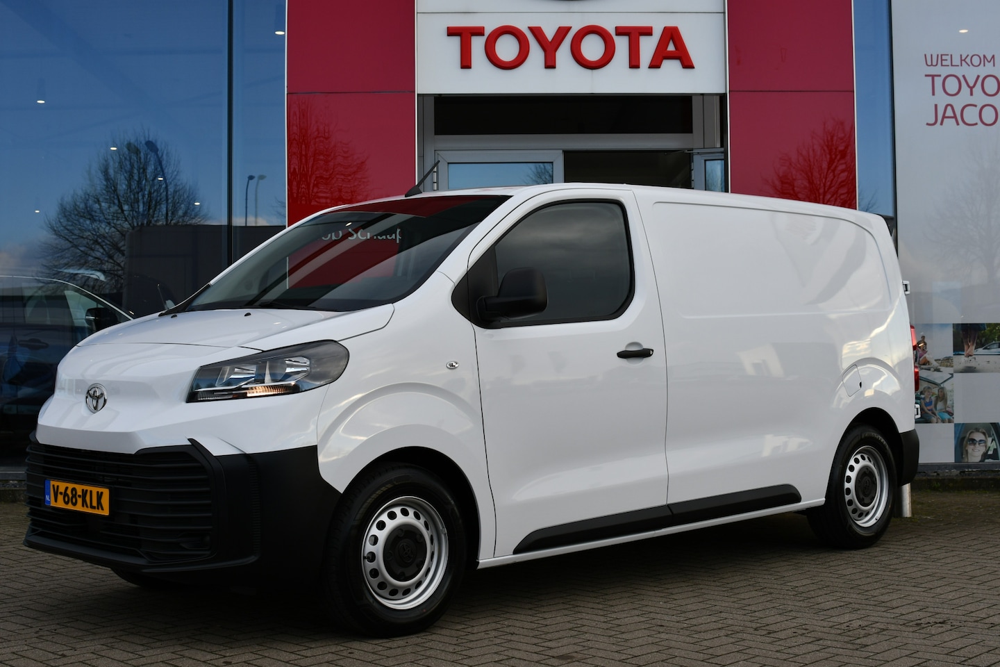 Toyota ProAce Worker - 1.5 D-4D Challenger 120pk | Trekhaak | Spoiler | Professional laadruimtebetimmering | - AutoWereld.nl