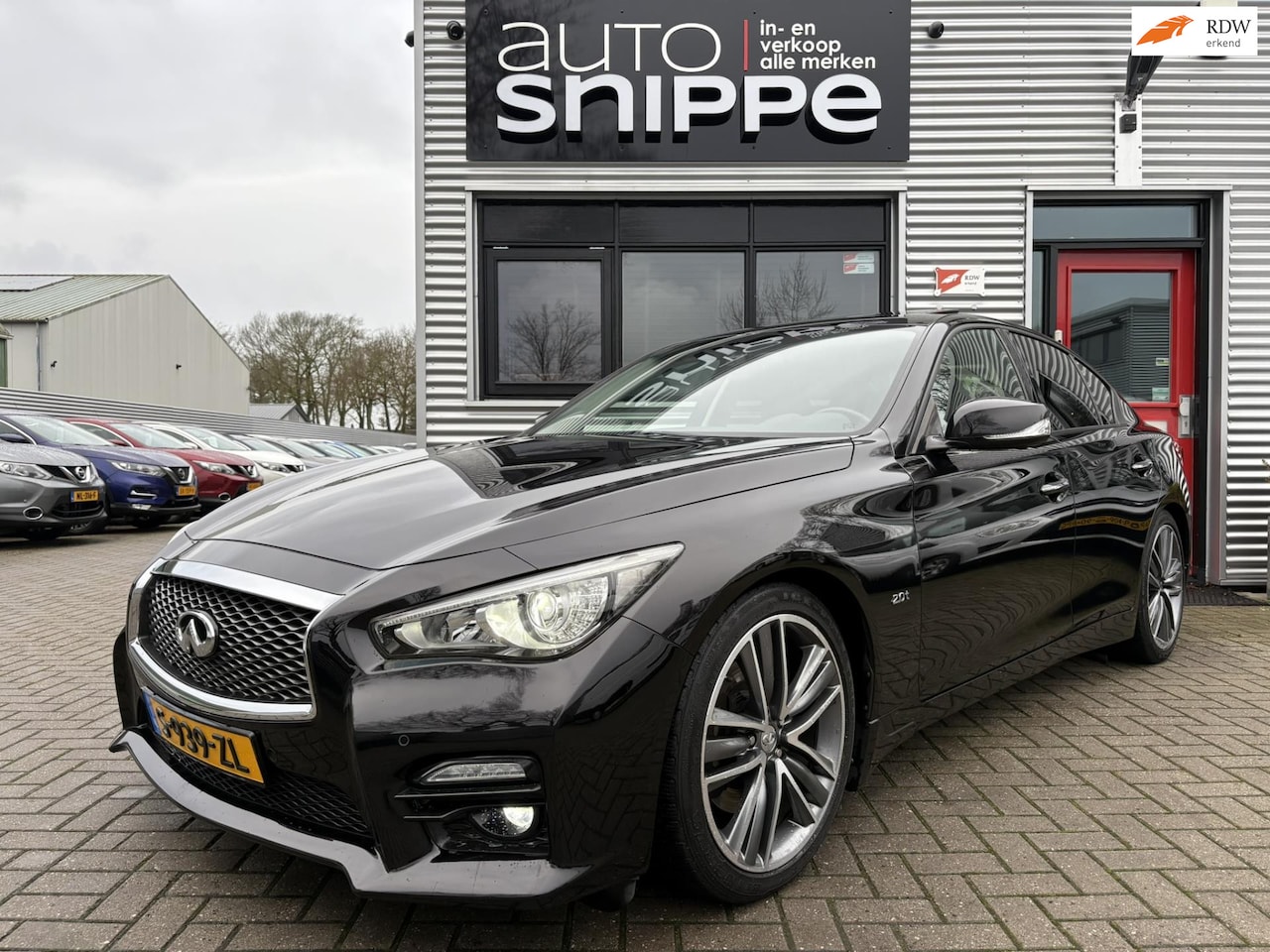 Infiniti Q50 - 2.0t Sport Tech -211 PK-VOLLEDER-OPEN DAK-BOSE SOUNDSYSTEM-360 CAMERA-ADAPT. CRUISE-STOELV - AutoWereld.nl