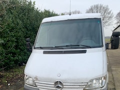 Mercedes-Benz Sprinter - 211 CDI 2.2 300