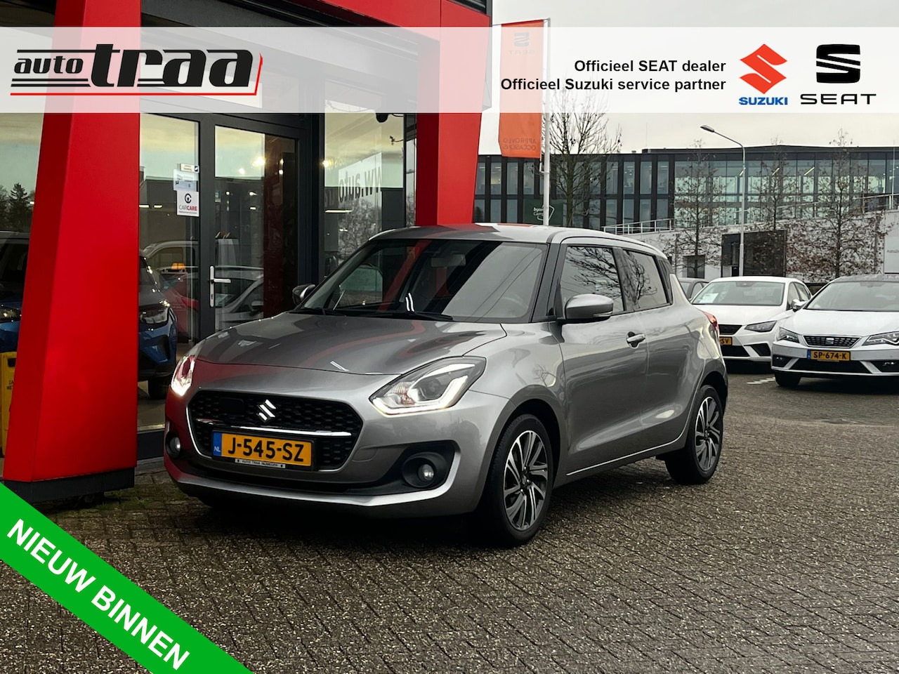 Suzuki Swift - 1.2 Stijl Smart Hybrid / PARKEERSENSOREN / CAMERA / STOELVERW. / - AutoWereld.nl