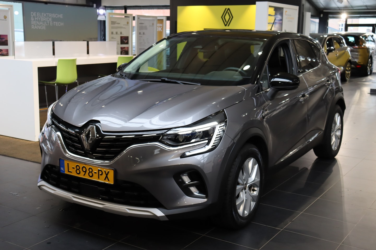 Renault Captur - TCe 90pk Intens - AutoWereld.nl