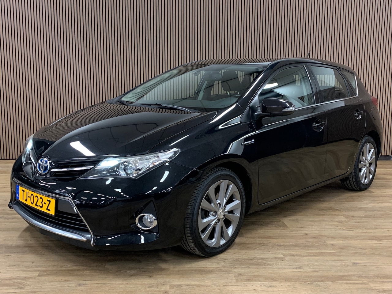 Toyota Auris - 1.8 Hybrid Lease Pro|Automaat|Navigatie| - AutoWereld.nl