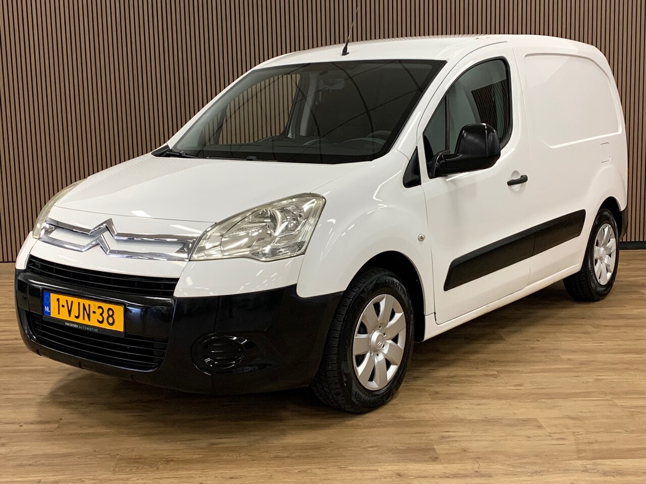 Citroën Berlingo - 1.6 HDIF 500 Comfort|CarPlay|Schuifdeur| - AutoWereld.nl