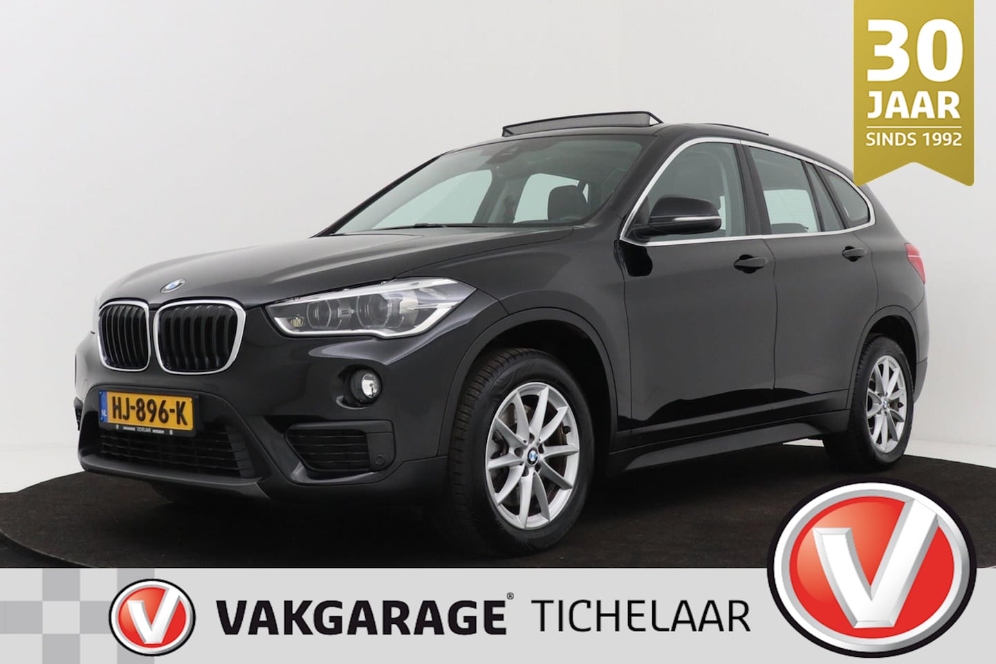 BMW X1 - SDrive20i | Trekhaak | Panoramadak | Leer | Elek. Sportstoelen | Harman/Kardon | Adap. Cru - AutoWereld.nl