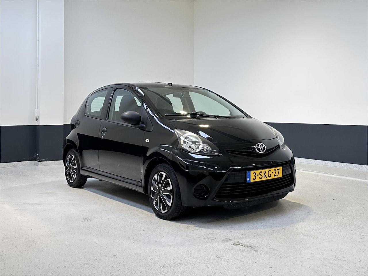 Toyota Aygo - 1.0 VVT-i Now |Airco| C.V | NL |5-drs | 2 EIG| - AutoWereld.nl