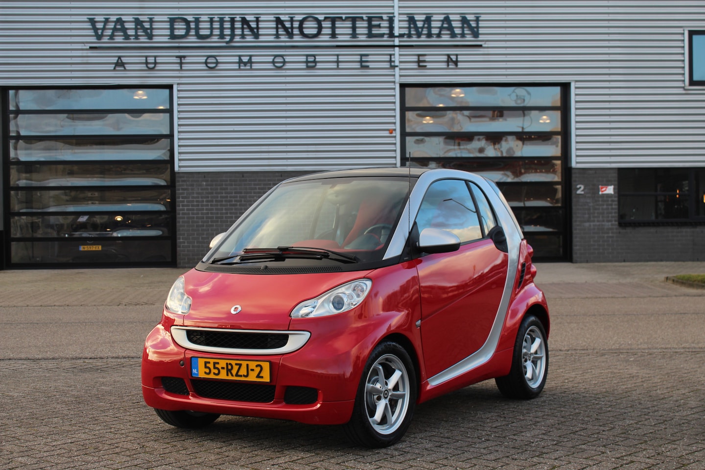 Smart Fortwo coupé - 1.0 mhd Passion / Navigatie / Stoelverwarming / N.A.P. - AutoWereld.nl