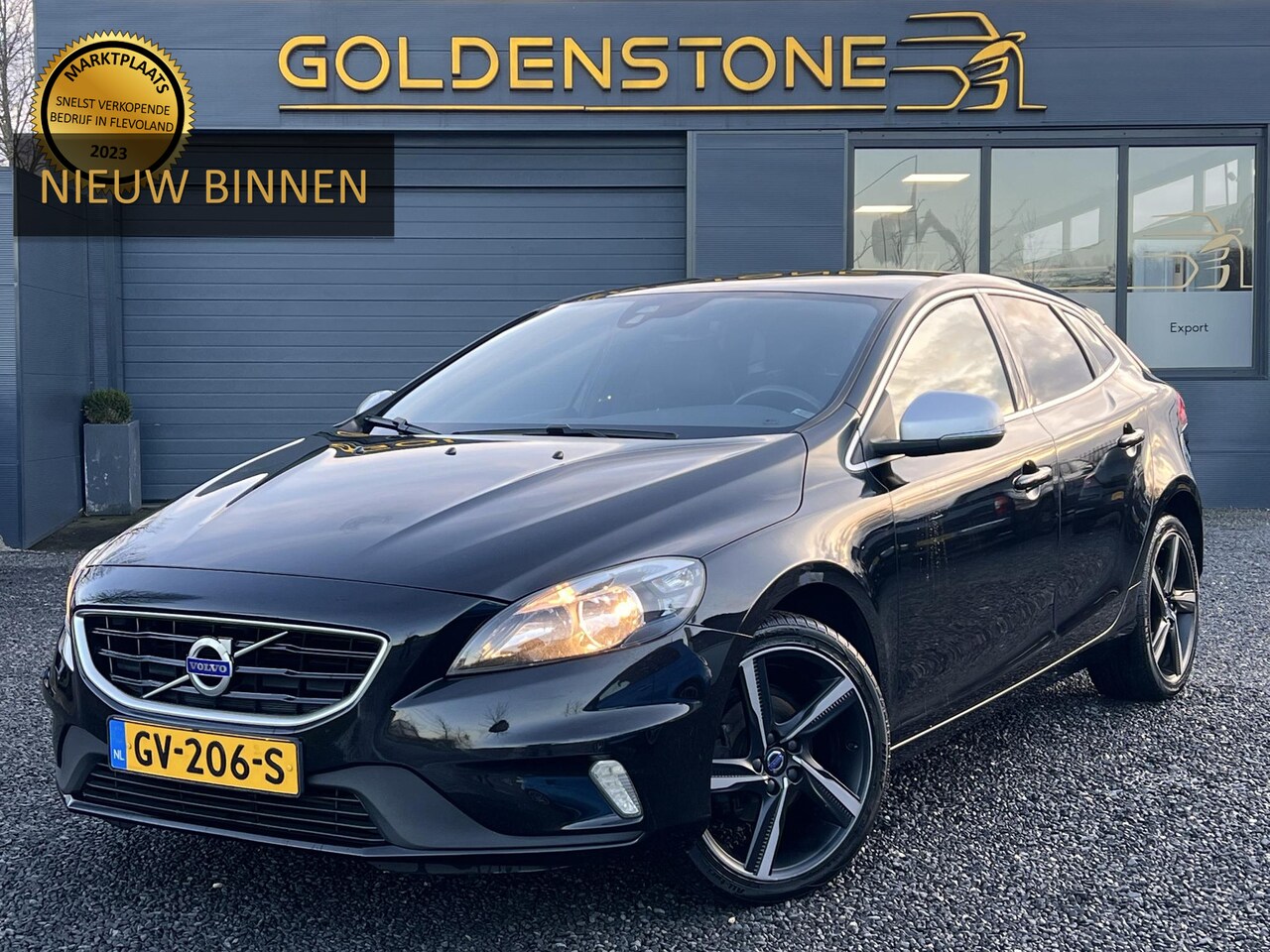 Volvo V40 - 2.0 D2 R-Design Business Navi,Pano,Clima,Cruise,PDC,Harman kardon,Leder,N.A.P,APK tot 12-2 - AutoWereld.nl