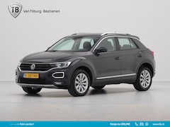 Volkswagen T-Roc - 1.5 TSI 150pk Sport Navi via App Trekhaak Virtual Cockpit Led 62