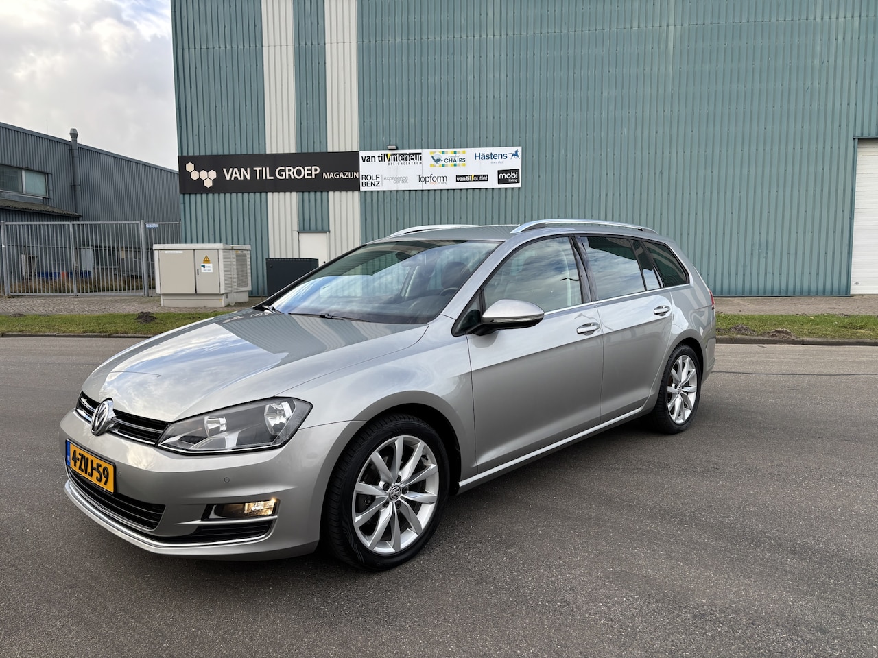 Volkswagen Golf Variant - 1.2 TSI Business Edition DSG Automaat 105 PK. Prachtige en zeer rijk uitgeruste auto van d - AutoWereld.nl