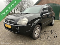 Hyundai Tucson - 2.0i Dynamic AIRCO/NIEUWE APK/TREKHAAK