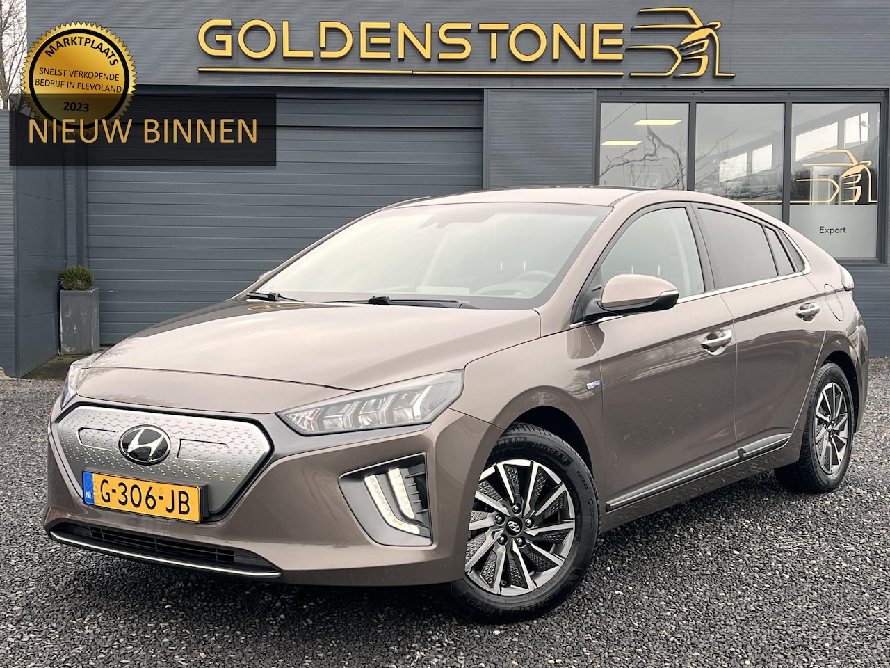 Hyundai IONIQ - Comfort EV 38 kWh 2e Eigenaar,Navi,Clima,Camera,Cruise,PDC,N.A.P,APK tot 12-2025 - AutoWereld.nl