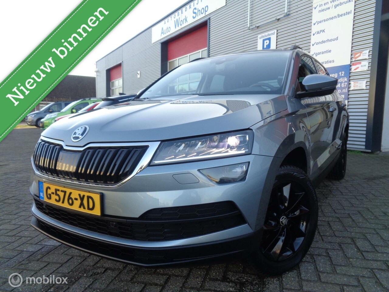 Skoda Karoq - 1.5 TSI 150pk ACT Style Business/Airco/Stoelverw/Full LED/Trekhaak/Lm velgen/Key Less/Navi - AutoWereld.nl