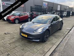 Tesla Model 3 - Long Range AWD 75 kWh . 500km Range . Leder . Navigatie