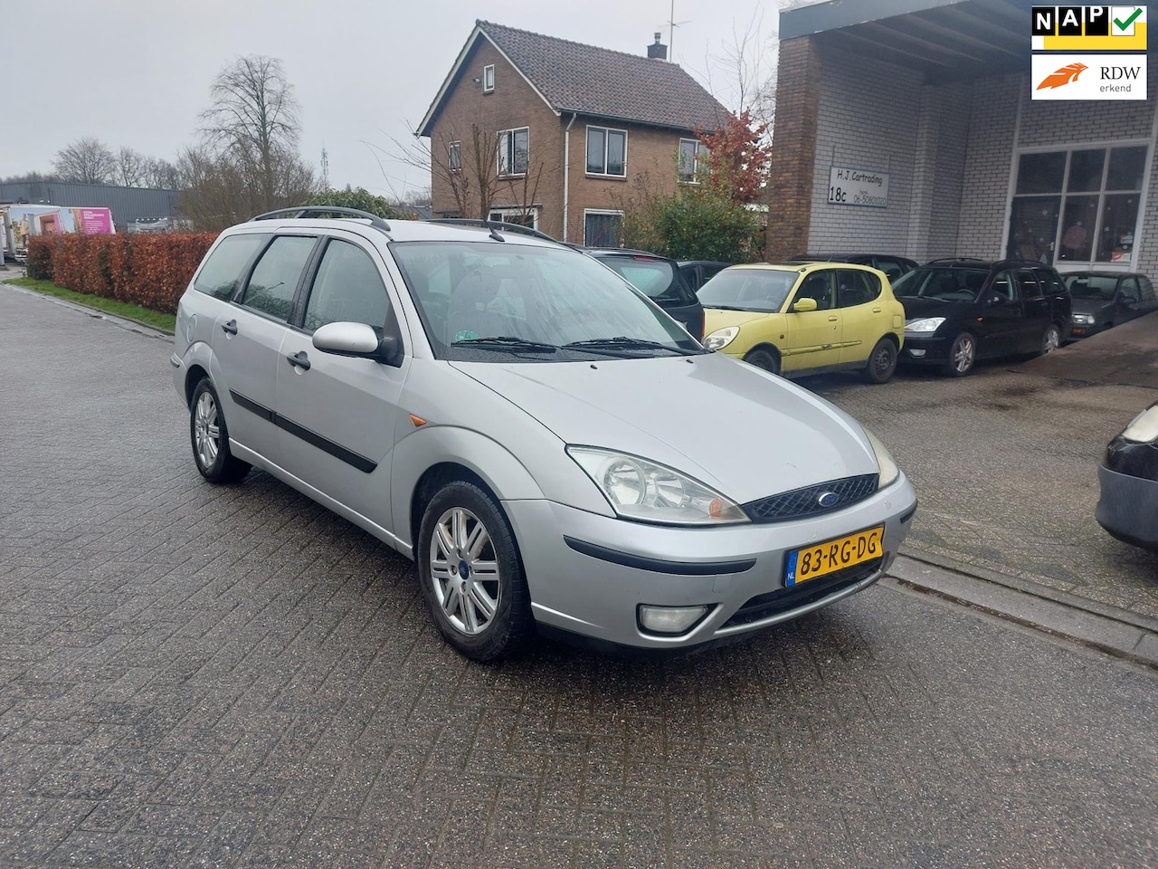 Ford Focus Wagon - 1.6-16V Futura Volleder Interieur - AutoWereld.nl