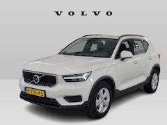 Volvo XC40 - 1.5 T2 Momentum Core | DAB ontvanger | rijstrooksensor met correctie | trekhaak uitklapbaa