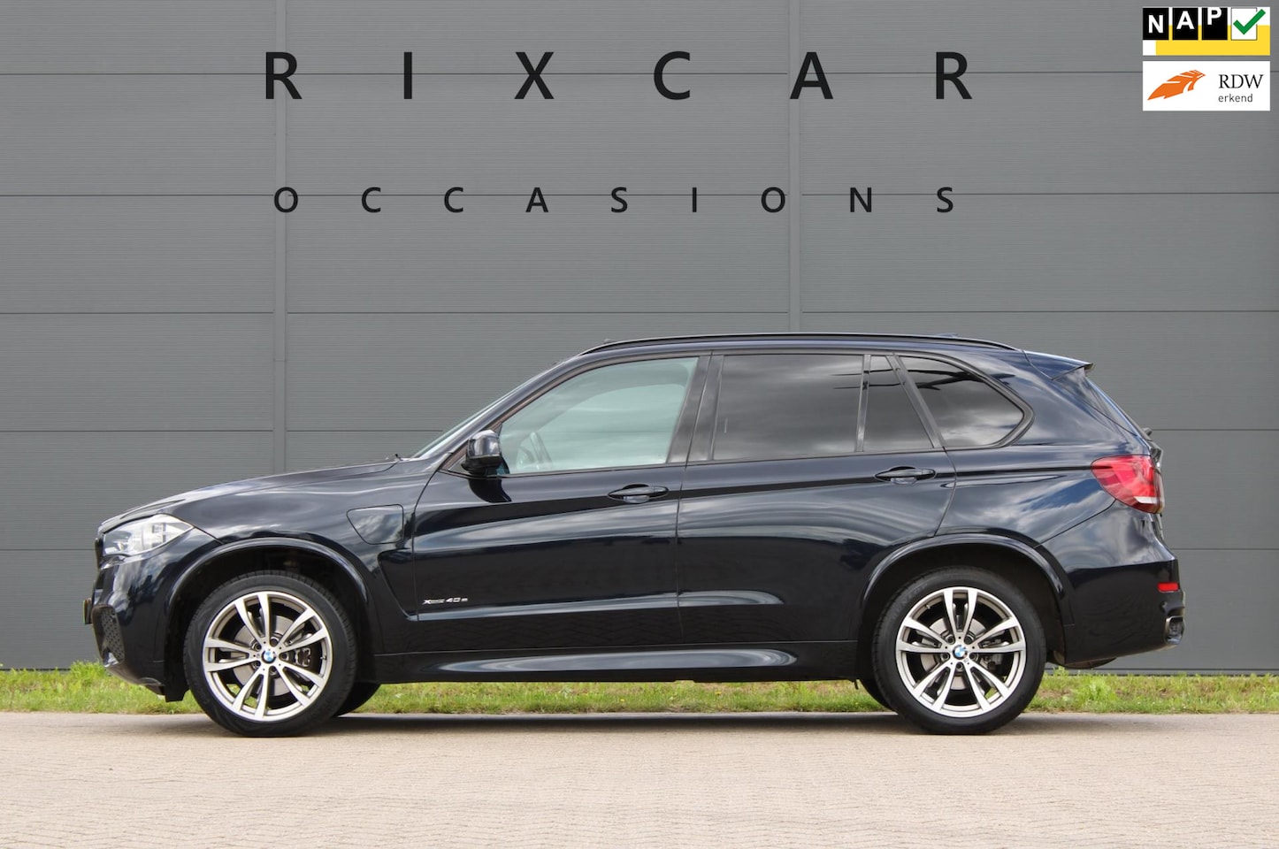 BMW X5 - XDrive40e High Executive M-sport Shadow line - AutoWereld.nl