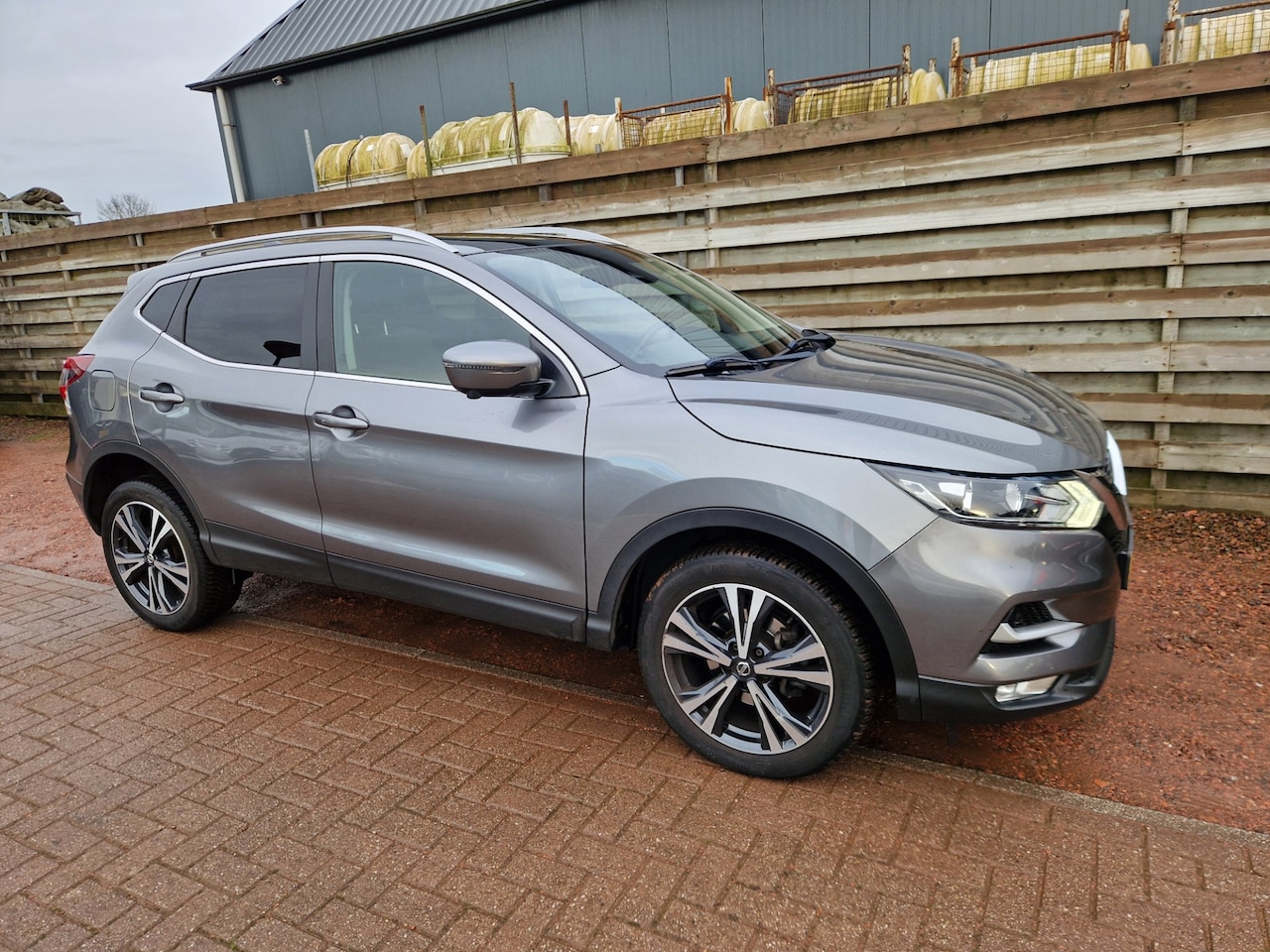 Nissan Qashqai - 1.2 N-Connecta Automaat Panoramadak - AutoWereld.nl