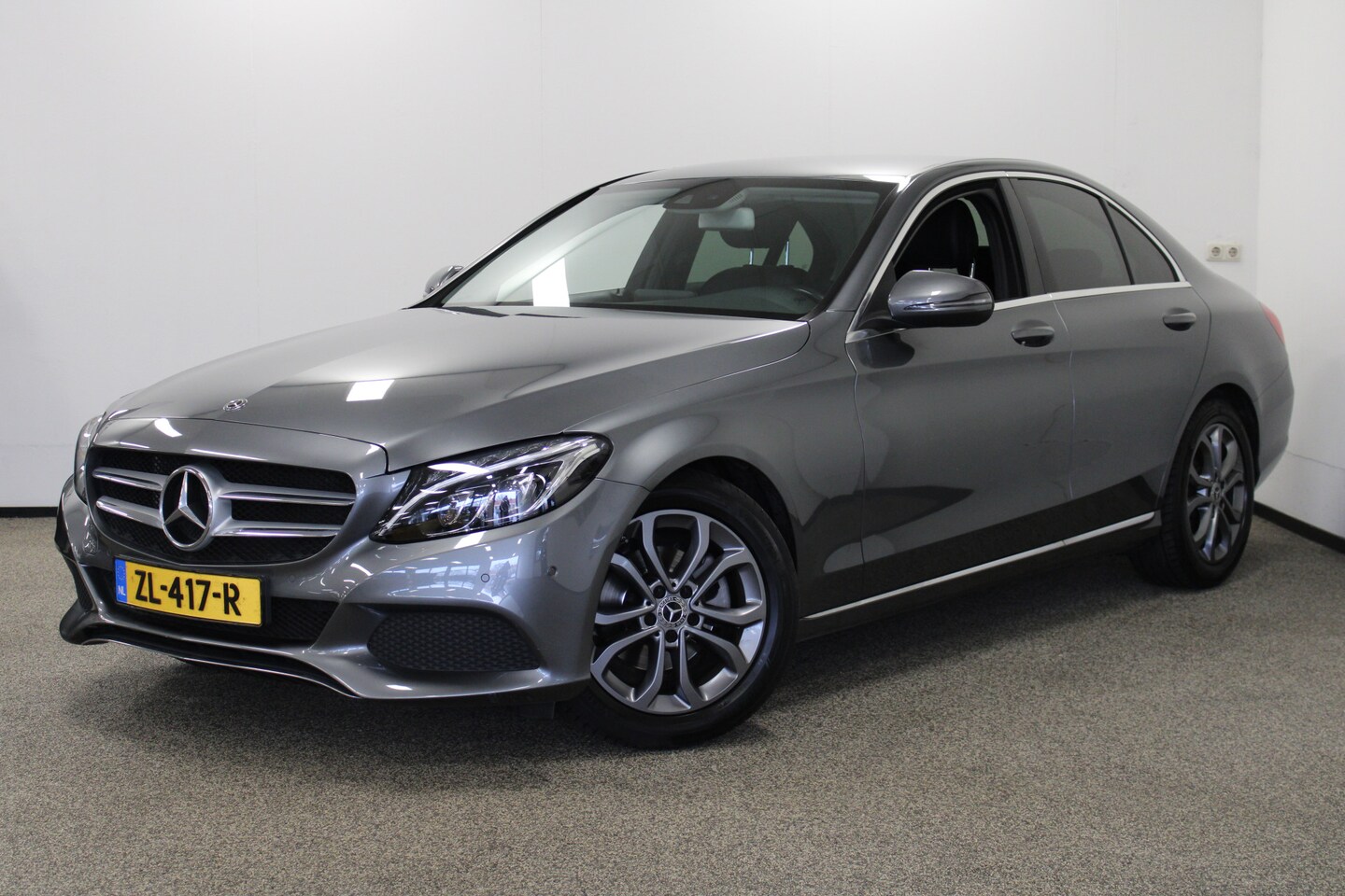 Mercedes-Benz C-klasse - 180 Premium Plus 180 Premium Plus - AutoWereld.nl