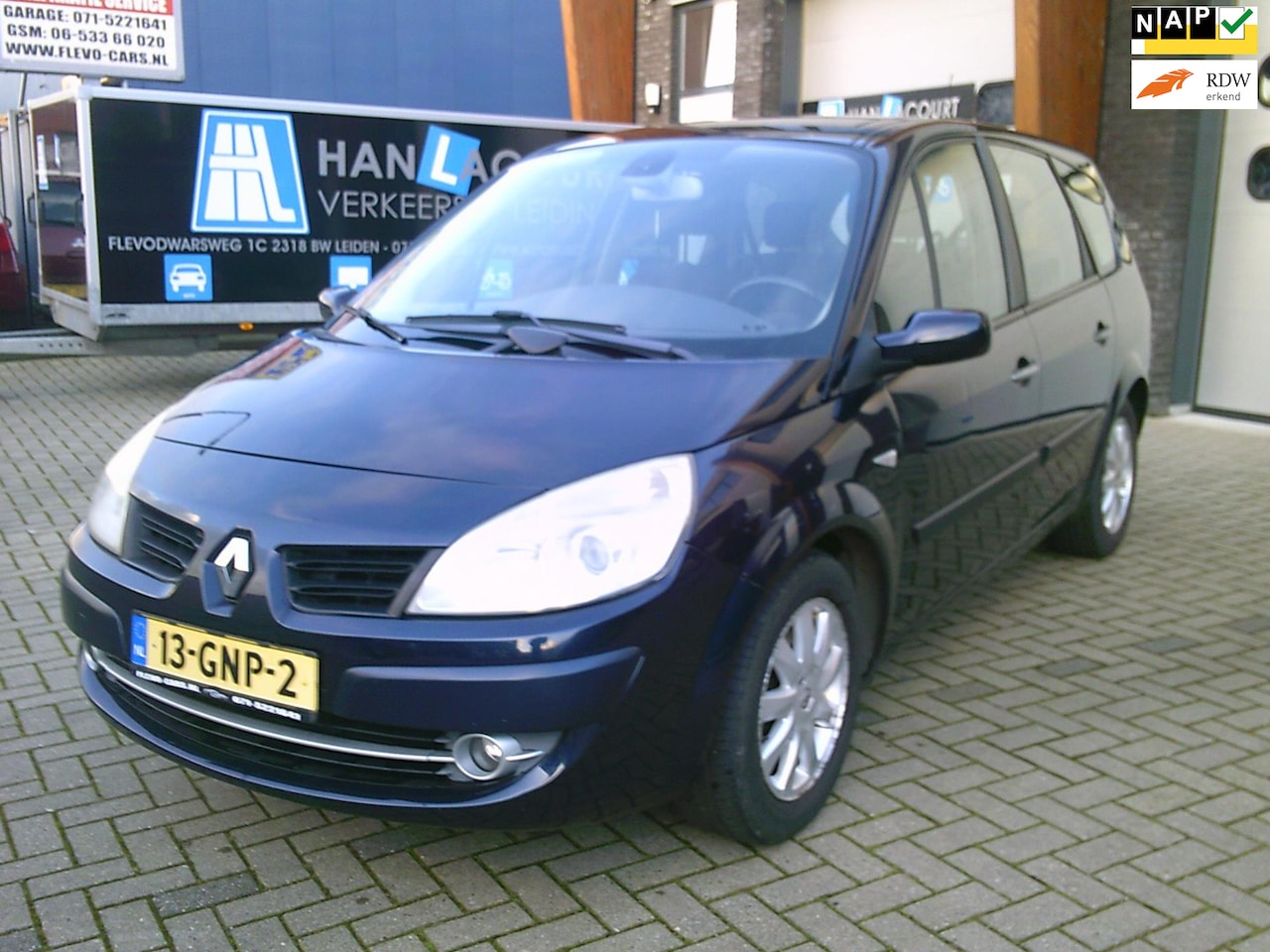 Renault Grand Scénic - 2.0-16V Tech Line Airco LMV Navi Cruise - AutoWereld.nl