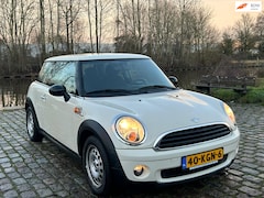 MINI One - 1.4 Anniversary Business 2e eigenaar dealer onderhouden airco navigatie elektrische ramen