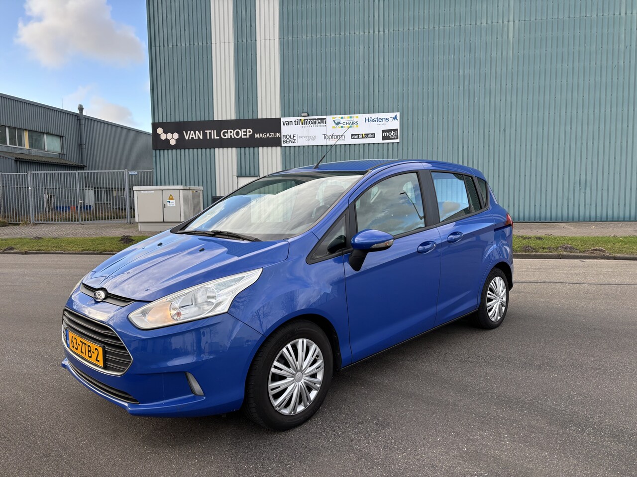 Ford B-Max - 1.0i EcoBoost Style 101 PK. Zeer mooie en dealer onderhouden auto van de eerste eigenaar ! - AutoWereld.nl