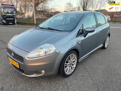 Fiat Grande Punto - 1.4-16V Sport / 1e.eigenaar / airco / cruise.control / elek.pakket / deurverg / lmv / nap