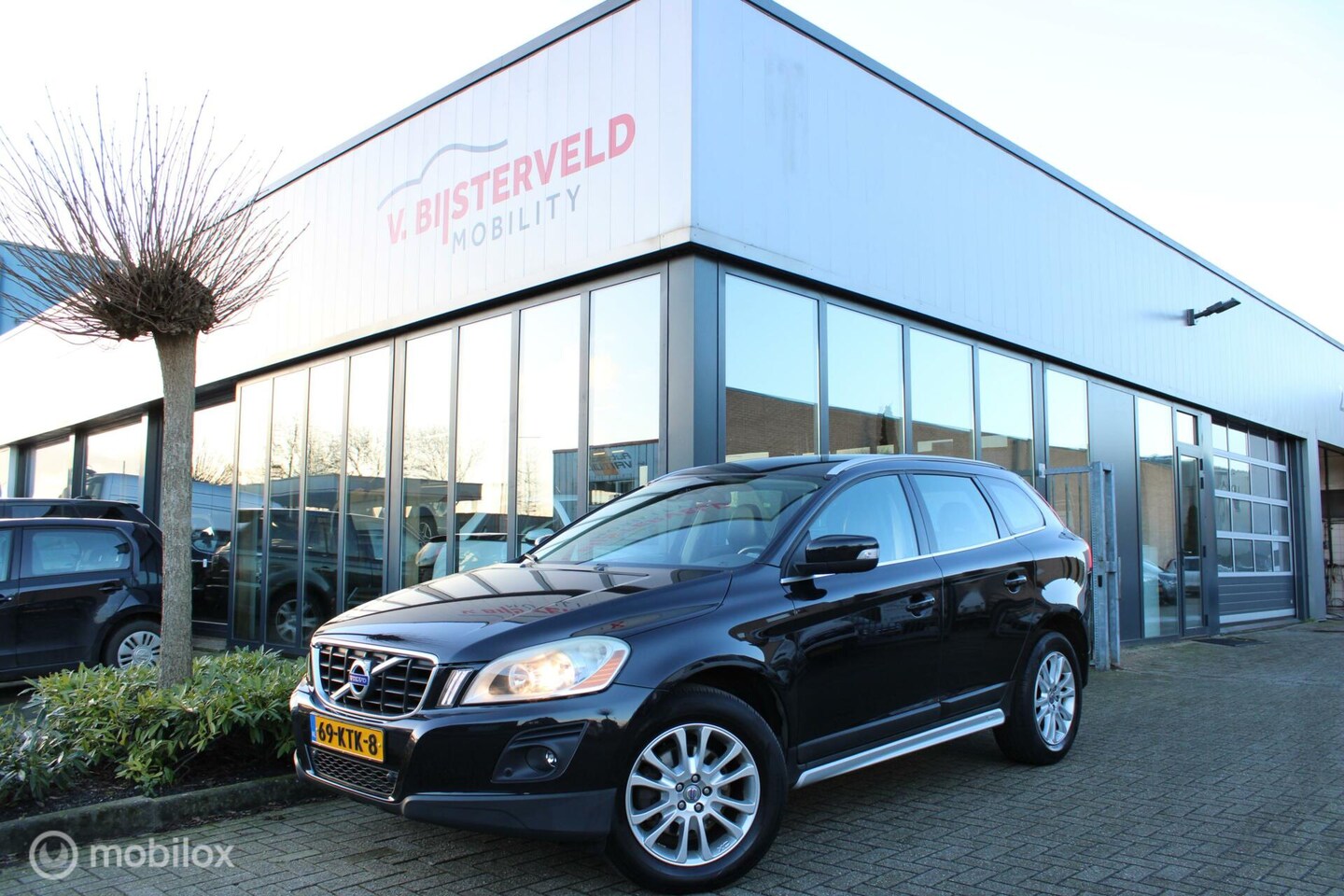 Volvo XC60 - 2.4D Summum Leder/Cruise/NL-auto/Netjes! - AutoWereld.nl