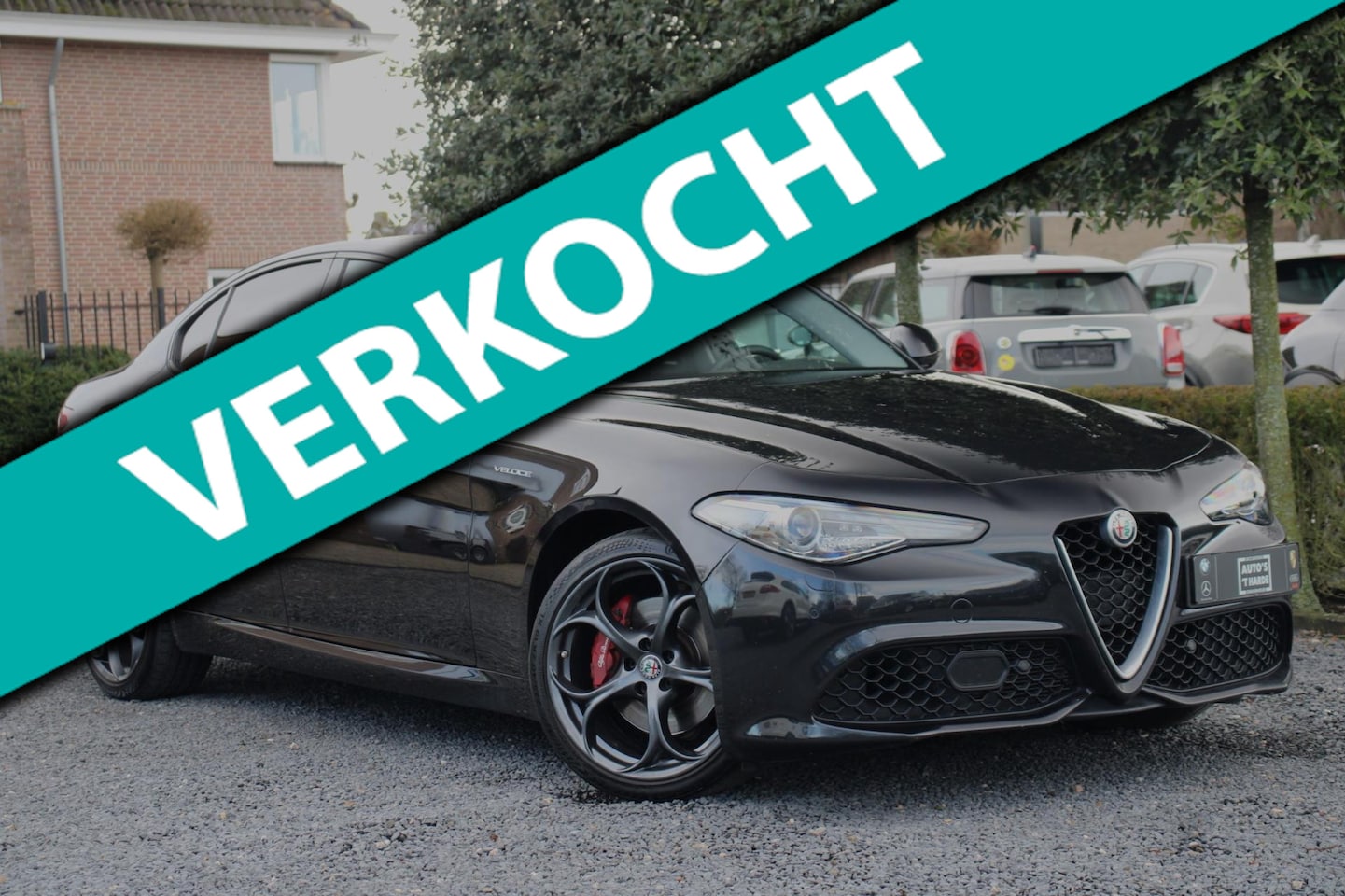 Alfa Romeo Giulia - 2.0 T AWD Veloce 280 PK Aut. Leder Harman Kardon Keyless Camera 19'' - AutoWereld.nl