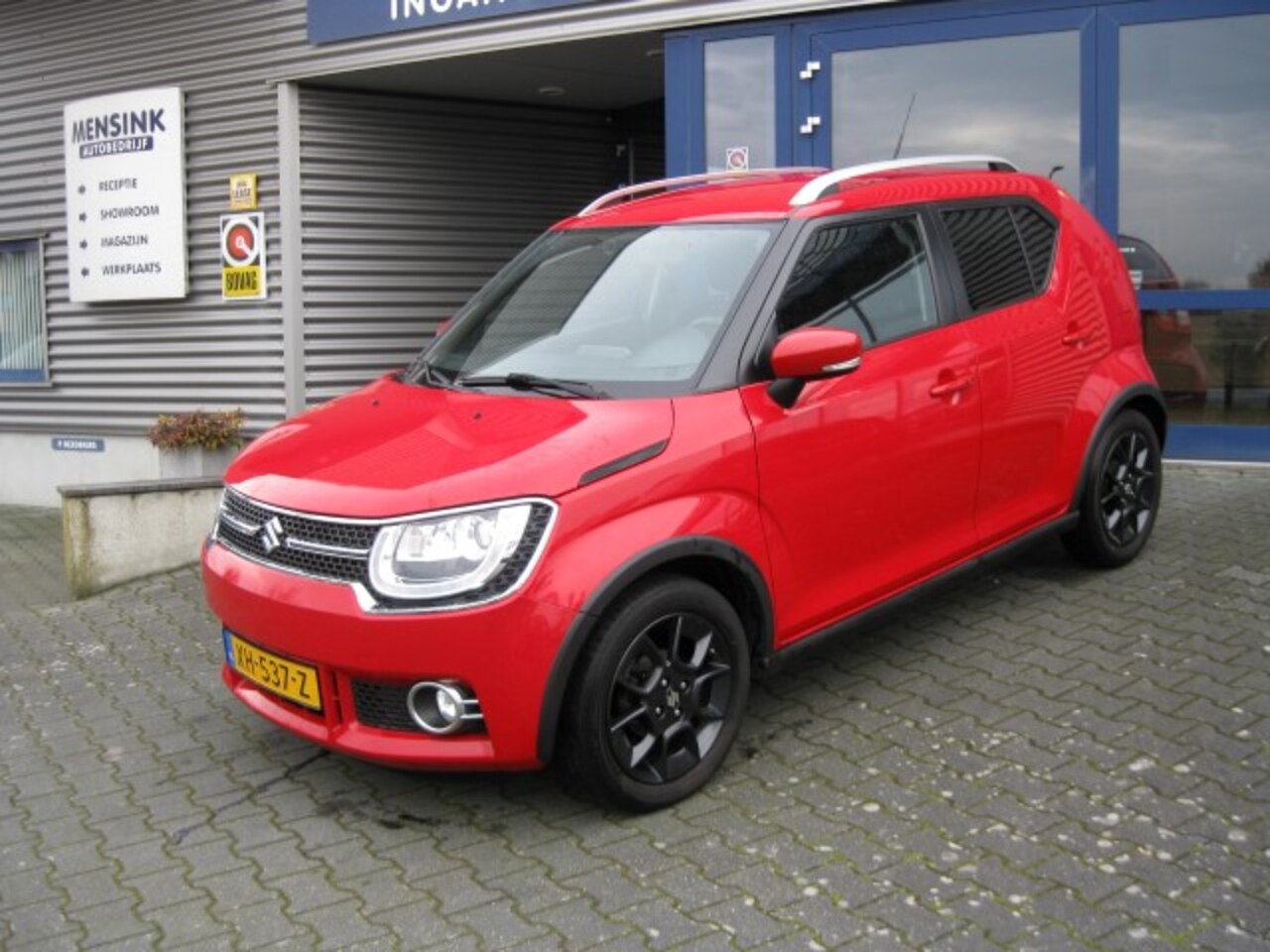 Suzuki Ignis - 1.2 Dualjet 90pk Auto Gear Shift Stijl - AutoWereld.nl