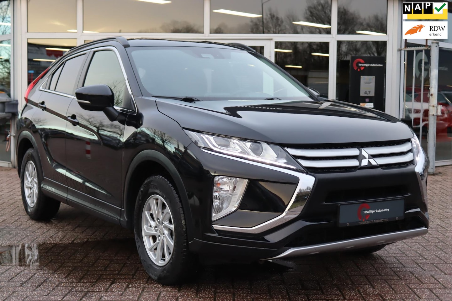 Mitsubishi Eclipse Cross - 1.5 DI-T Pure | TREKHAAK | DAB+ | ALL SEASONS | CLIMATE CONTROL - AutoWereld.nl