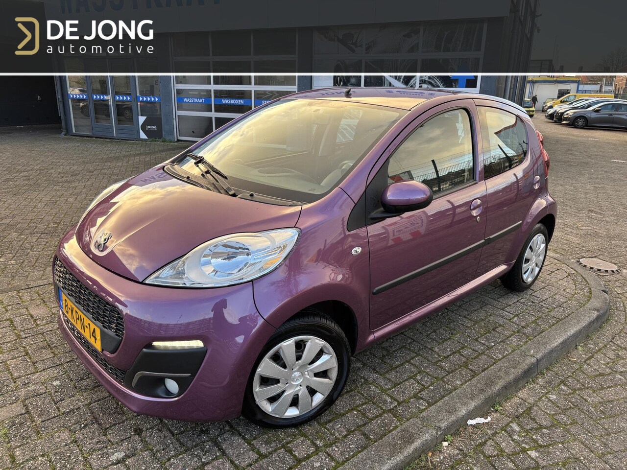 Peugeot 107 - 1.0 Active Airco/Unieke lage KM-stand/Pack premium/GEEN AFLEVERKOSTEN - AutoWereld.nl